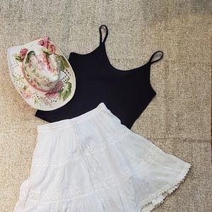 NEWPORT NEWS Black Camisole - M